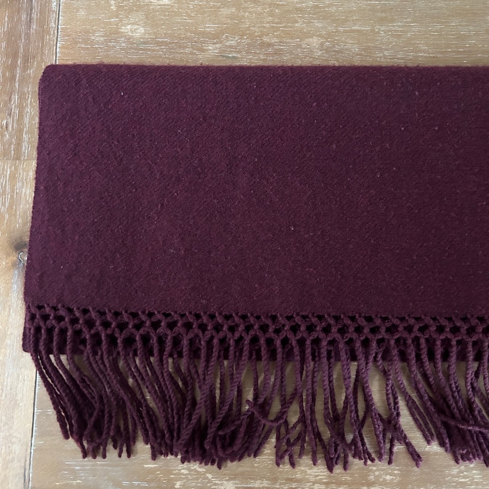 Nordstrom cashmere scarf maroon